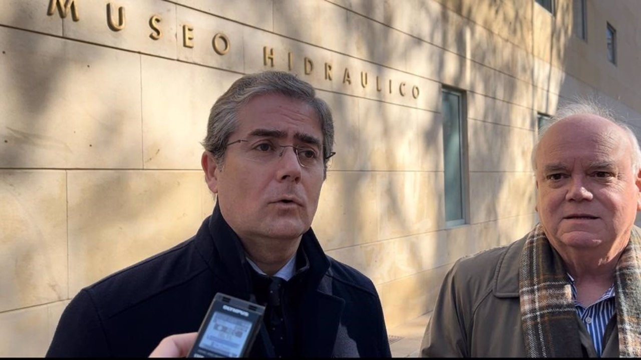 Los ediles del PP Jesús Pacheco (izq.) y Eduardo Oliva