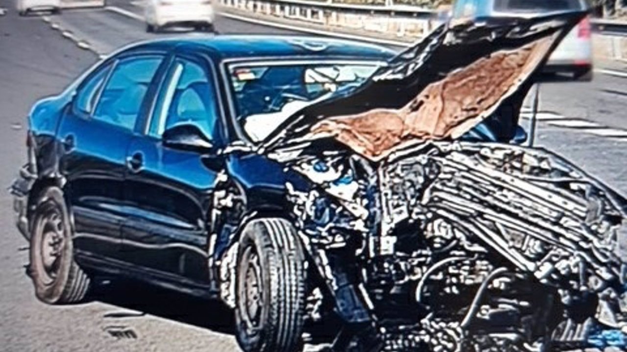 Estado del coche accidentado en Lorca (foto: 112)