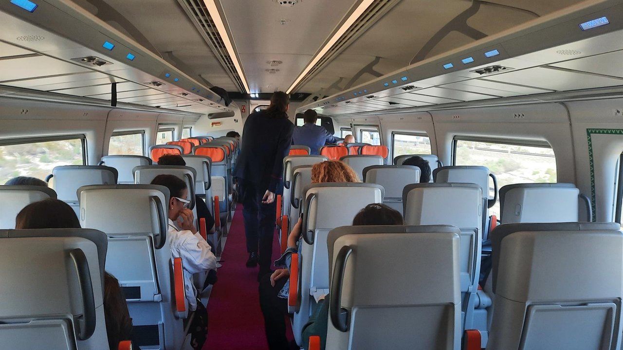 Interior de un tren (foto: Renfe)
