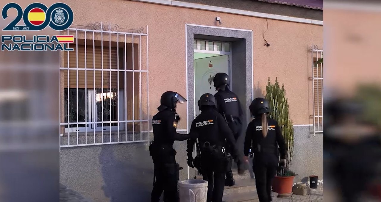 Imagen de uno de los registrados practicados en Murcia por la Policía Nacional (foto: PN)