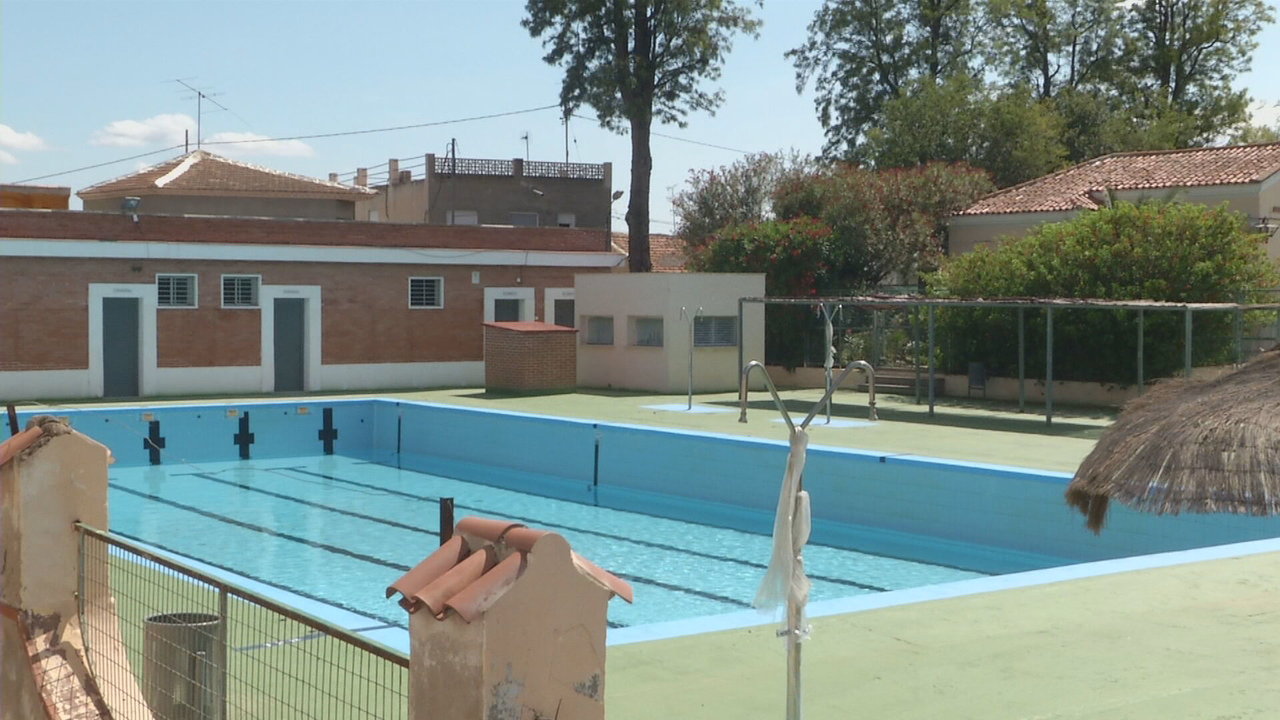 Piscina municipal de La Ñora (foto: La 7)