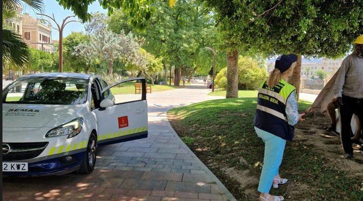 Agentes del SEMAS en Murcia