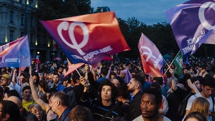 Simpatizantes de La Francia Insumisa, principal formación del Nuevo Frente Popular (foto: EP)