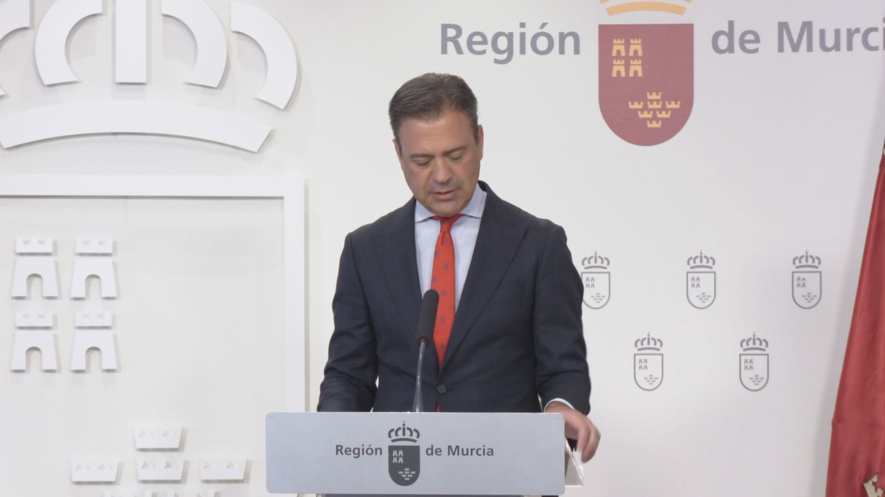 Marcos Ortuño durante la rueda de prensa tras el Consejo de Gobierno (foto: La 7)