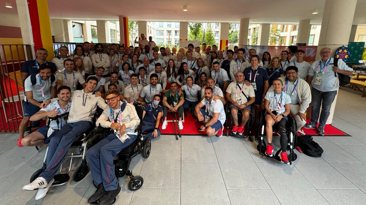 Imagen del Equipo Paralímpico Español en París (foto: Grupo Fuertes)