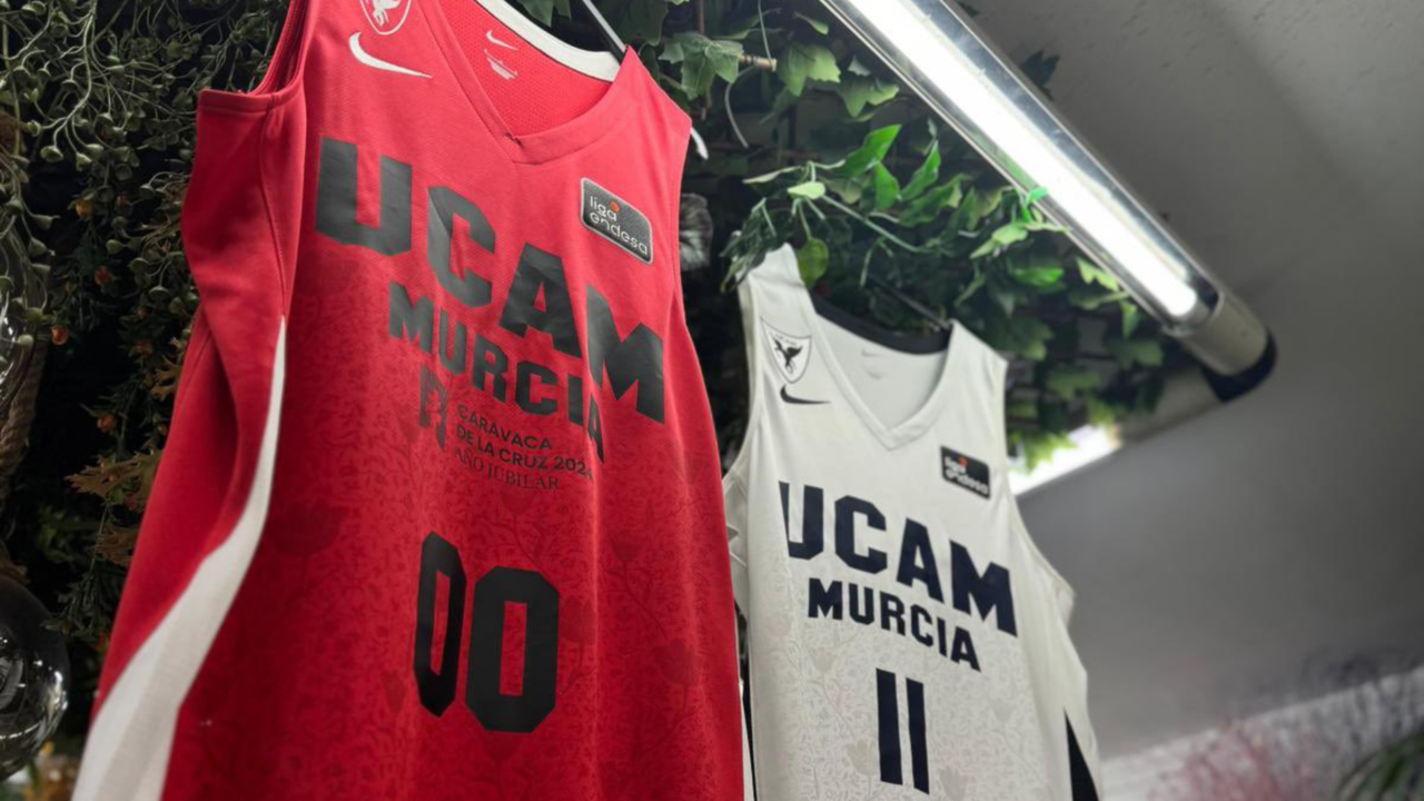 Nuevas equipaciones del UCAM Murcia para la próxima temporada (Foto: UCAM Murcia)