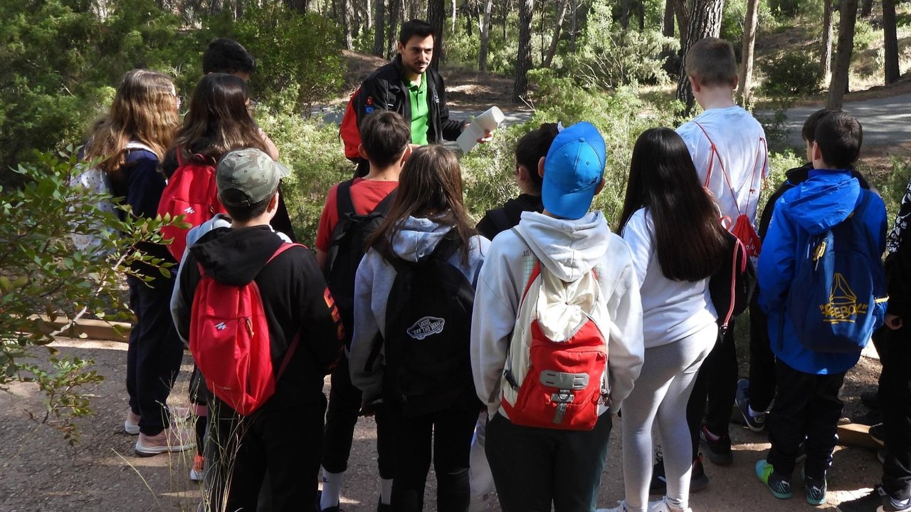 Visita guiada escolar al Parque Regional de Sierra Espuña durante el curso pasado (foto: CARM)