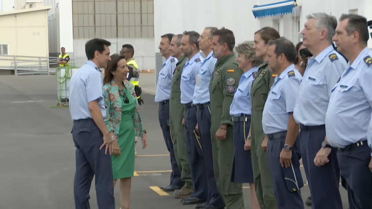 La ministra Margarita Robles visita la Academia General del Aire (AGA) de San Javier (foto: La 7)