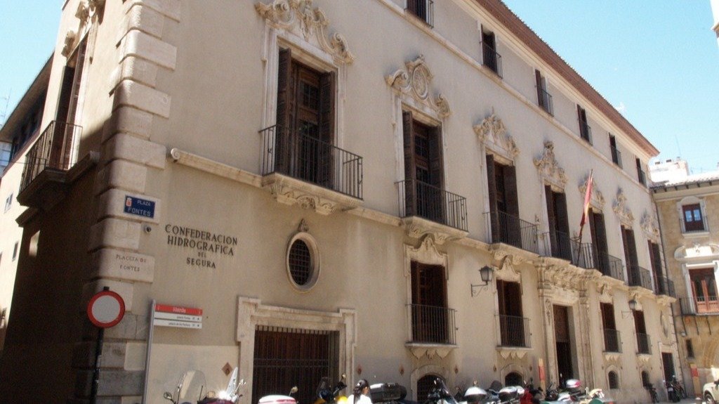 Edificio de la Confederación Hidrográfica del Segura situado en Murcia (CHS)