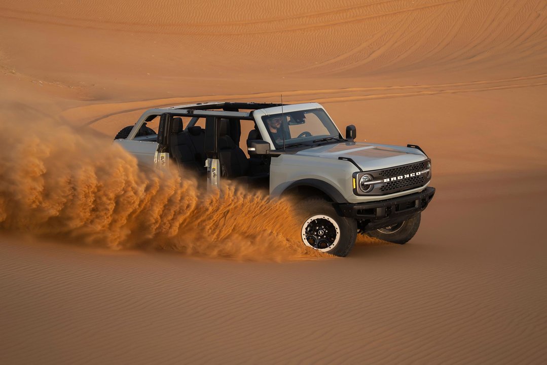 FORD BRONCO BADLANDS en acción