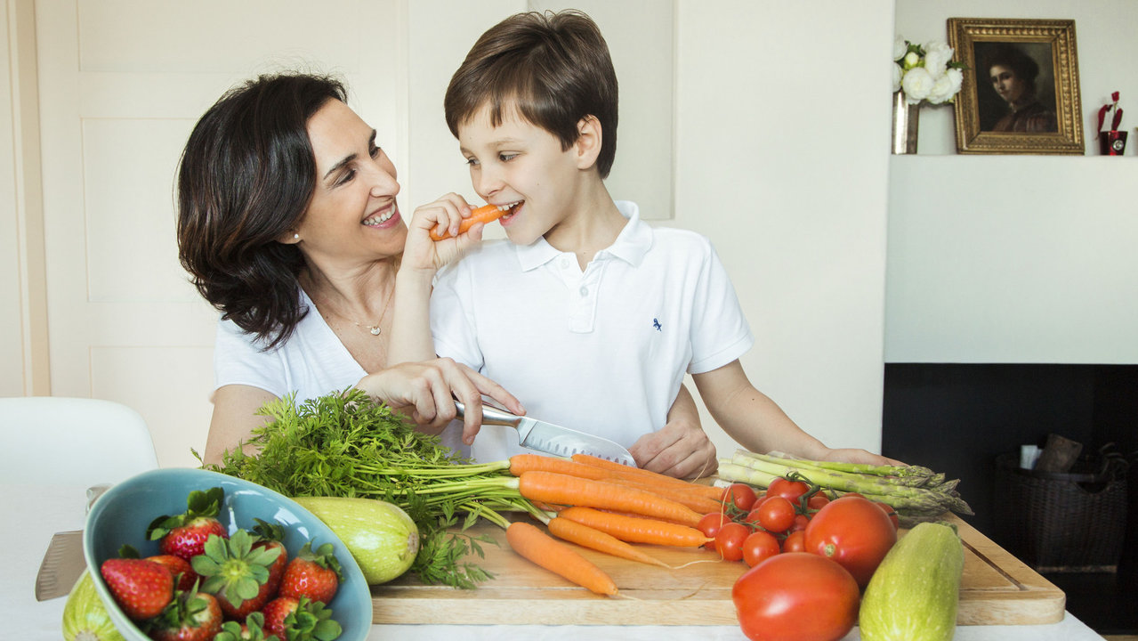 Salud lanza una campaña para promover la alimentación saludable en el ámbito familiar